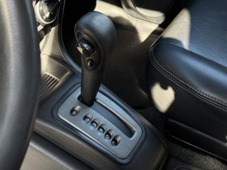 MITSUBISHI Pajero TR4 2.0 16V 4P, Foto 6