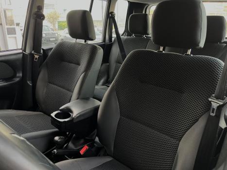 MITSUBISHI Pajero TR4 2.0 16V 4P, Foto 15