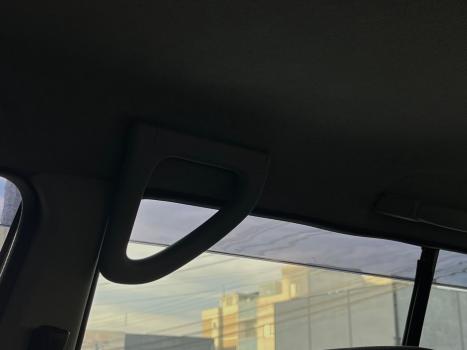MITSUBISHI Pajero TR4 2.0 16V 4P, Foto 17