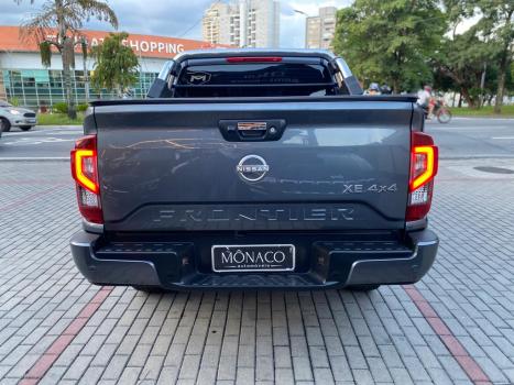 NISSAN Frontier 2.3 16V XE 4X4 CABINE DUPLA BI-TURBO DIESEL AUTOM�TICO, Foto 3
