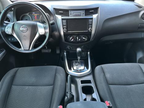 NISSAN Frontier 2.3 ATTACK CABINE DUPLA 4X4 BI-TURBO DIESEL AUTOM�TICO, Foto 4