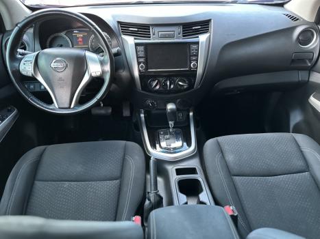 NISSAN Frontier 2.3 ATTACK CABINE DUPLA 4X4 BI-TURBO DIESEL AUTOM�TICO, Foto 5