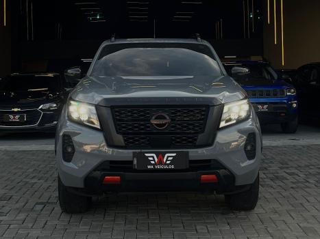NISSAN Frontier 2.3 16V PRO4X CABINE DUPLA 4X4 BI-TURBO DIESEL AUTOM�TICO, Foto 3