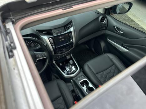 NISSAN Frontier 2.5 16V PLATINUM 4X4 TURBO DIESEL CABINE DUPLA AUTOM�TICO, Foto 6