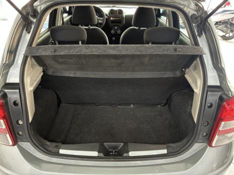 NISSAN March 1.0 16V 4P S FLEX, Foto 5