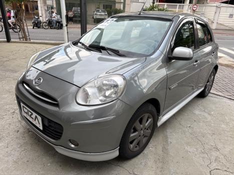 NISSAN March 1.6 16V 4P SR FLEX, Foto 3