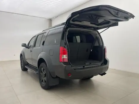 NISSAN Pathfinder 2.5 4P LE 4X4 TURBO DIESEL INTERCOOLER AUTOM�TICO, Foto 5