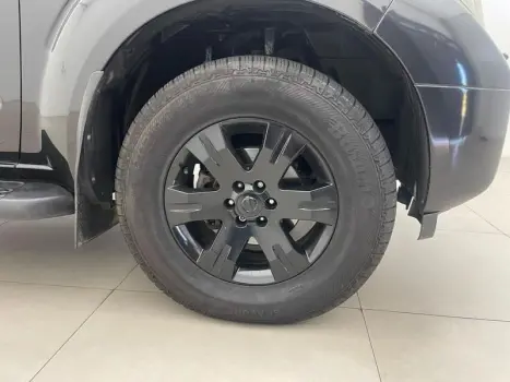 NISSAN Pathfinder 2.5 4P LE 4X4 TURBO DIESEL INTERCOOLER AUTOM�TICO, Foto 9