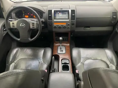 NISSAN Pathfinder 2.5 4P LE 4X4 TURBO DIESEL INTERCOOLER AUTOM�TICO, Foto 15