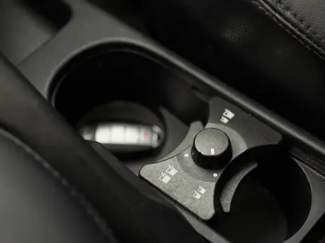 NISSAN Sentra 2.0 16V 4P SL AUTOM�TICO CVT, Foto 4