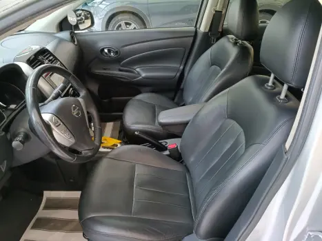 NISSAN Versa Sedan 1.6 16V 4P SL FLEX XTRONIC AUTOM�TICO CVT, Foto 9