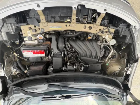 NISSAN Versa Sedan 1.6 16V 4P SV FLEX XTRONIC AUTOM�TICO CVT, Foto 16