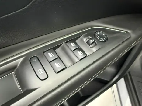 PEUGEOT 3008 1.6 16V 4P GRIFFE THP TURBO AUTOM�TICO, Foto 7