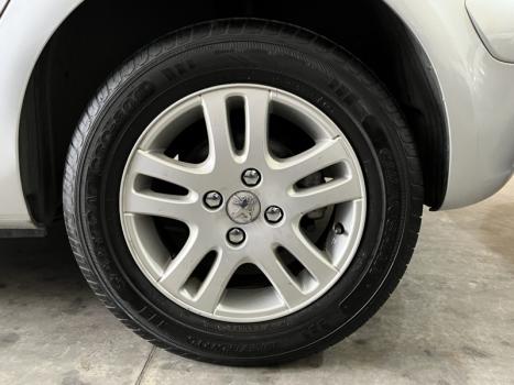 PEUGEOT 307 Hatch 1.6 16V 4P FLEX PRESENCE, Foto 13