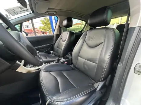 PEUGEOT 308 1.6 16V 4P FLEX ACTIVE, Foto 4