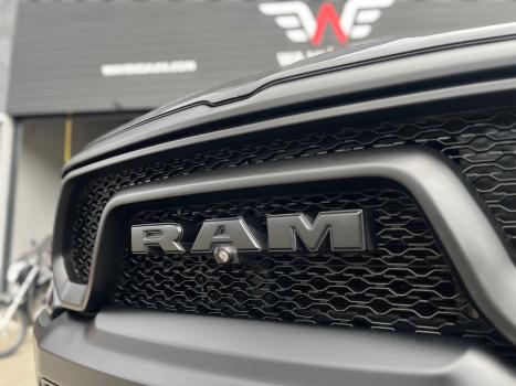 RAM 1500 5.7 V8 REBEL CABINE DUPLA 4X4 AUTOM�TICO, Foto 4