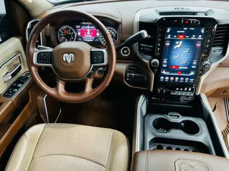 RAM 2500 6.7 I6 24V SLT CABINE DUPLA TURBO DIESEL LARAMIE 4X4 AUTOMTICO, Foto 36