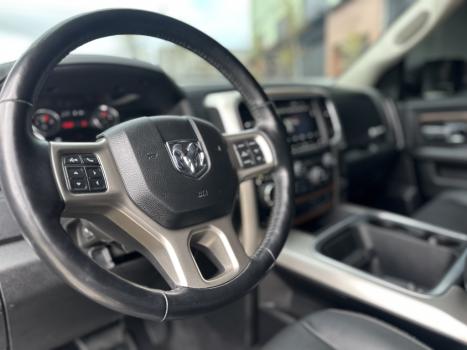 RAM Classic 5.7 V8 32V 4P HEMI LARAMIE AUTOMÁTICO, Foto 2 RAM Classic 5.7 V8 32V 4P HEMI LARAMIE AUTOMÁTICO, Foto 2