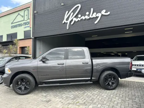 RAM Classic 5.7 V8 32V 4P HEMI LARAMIE AUTOMÁTICO, Foto 11 RAM Classic 5.7 V8 32V 4P HEMI LARAMIE AUTOMÁTICO, Foto 11