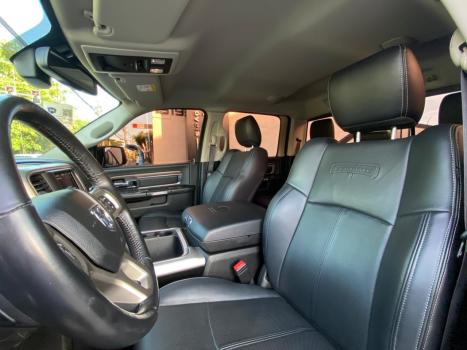 RAM Classic 5.7 V8 32V 4P HEMI LARAMIE AUTOM�TICO, Foto 6