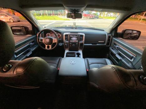 RAM Classic 5.7 V8 32V 4P HEMI LARAMIE AUTOM�TICO, Foto 9