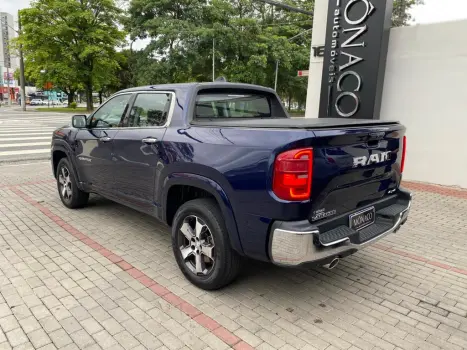 RAM Classic 5.7 V8 32V 4P HEMI LARAMIE AUTOM�TICO, Foto 4