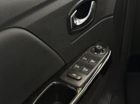 RENAULT Captur 1.6 16V 4P FLEX SCE INTENSE X-TRONIC CVT, Foto 8