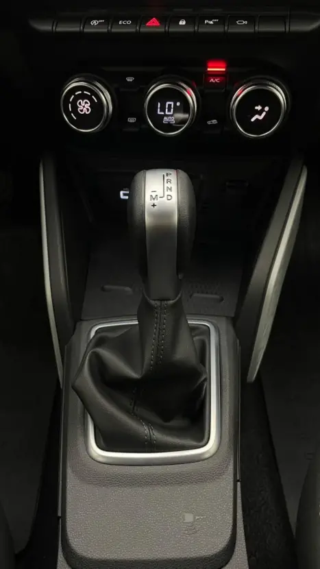 RENAULT Duster 1.3 16V 4P ICONIC TURBO TCe AUTOMTICO CVT, Foto 14