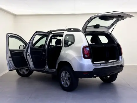 RENAULT Duster 1.6 16V 4P FLEX SCE AUTHENTIQUE X-TRONIC AUTOMTICO, Foto 6
