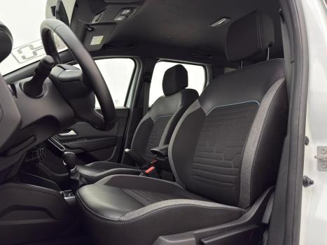 RENAULT Duster 1.6 16V 4P FLEX SCE INTENSE X-TRONIC AUTOM�TICO, Foto 10