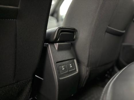 RENAULT Duster 1.6 16V 4P FLEX SCE INTENSE X-TRONIC AUTOM�TICO, Foto 19