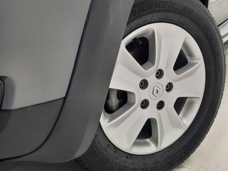RENAULT Duster 2.0 16V 4P FLEX DYNAMIQUE AUTOMTICO, Foto 4