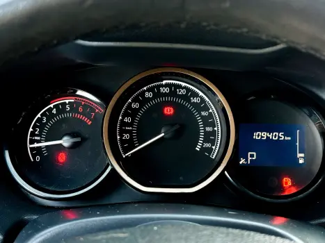 RENAULT Duster 2.0 16V 4P FLEX DYNAMIQUE AUTOM�TICO, Foto 8