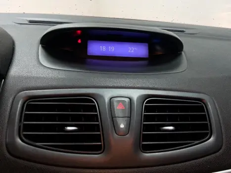 RENAULT Fluence 2.0 16V 4P FLEX DYNAMIQUE AUTOM�TICO, Foto 8