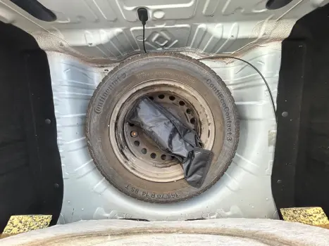 RENAULT Kwid 1.0 12V 4P SCE FLEX ZEN, Foto 16