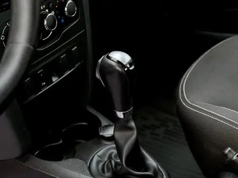 RENAULT Logan 1.6 16V 4P FLEX SCE ZEN X-TRONIC AUTOM�TICO CVT, Foto 4