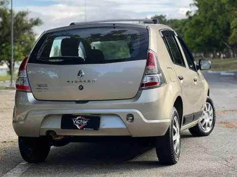 RENAULT Sandero 1.0 12V 4P FLEX SCE EXPRESSION, Foto 9 RENAULT Sandero 1.0 12V 4P FLEX SCE EXPRESSION, Foto 9