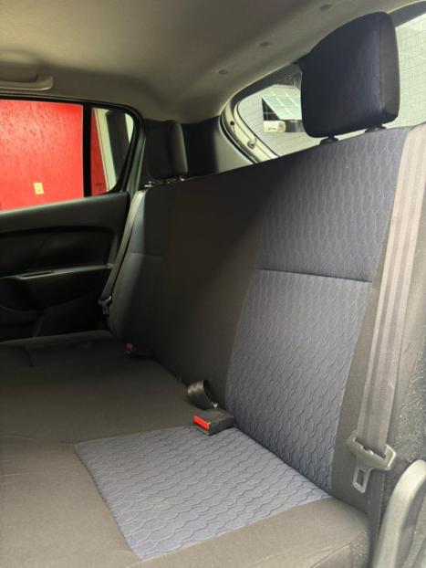 RENAULT Sandero 1.0 16V 4P FLEX EXPRESSION, Foto 2