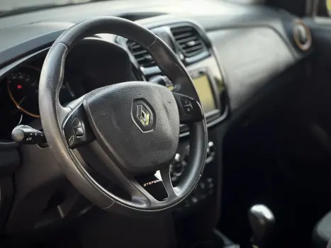 RENAULT Sandero 1.6 4P FLEX STEPWAY, Foto 2