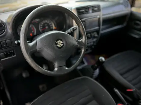 SUZUKI Jimny 1.3 16V 4 ALL 4X4, Foto 2 SUZUKI Jimny 1.3 16V 4 ALL 4X4, Foto 2