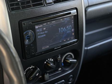 SUZUKI Jimny 1.3 16V 4 ALL 4X4, Foto 3 SUZUKI Jimny 1.3 16V 4 ALL 4X4, Foto 3