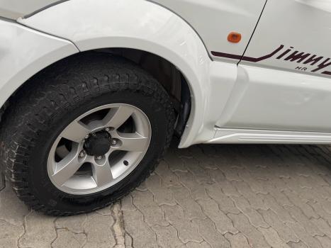 SUZUKI Jimny , Foto 3