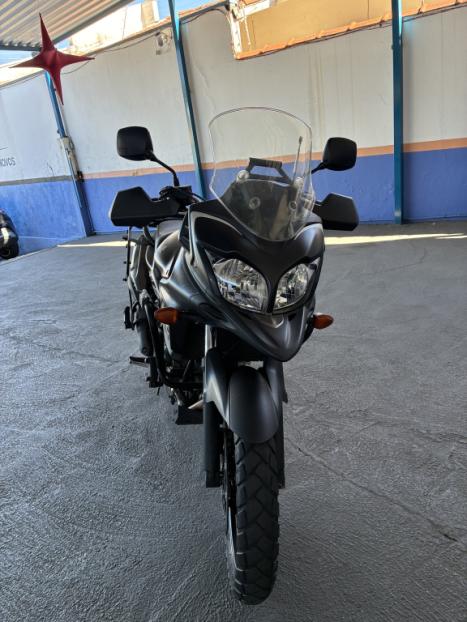 SUZUKI V-Strom DL 650 XT, Foto 3
