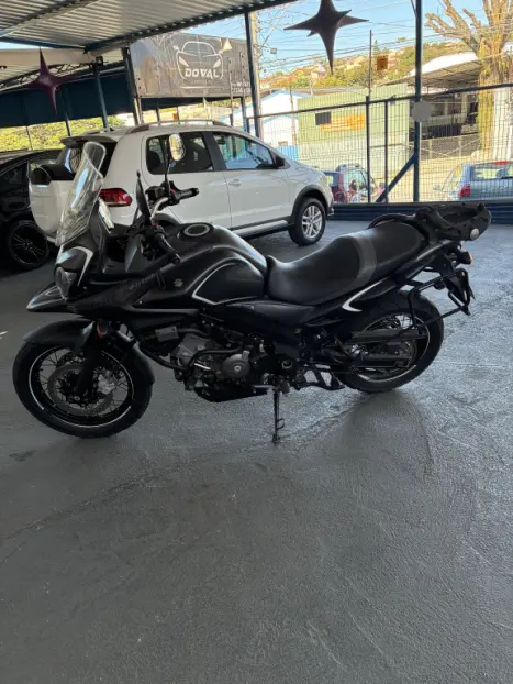 SUZUKI V-Strom DL 650 XT, Foto 4