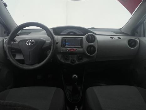 TOYOTA Etios Hatch 1.3 16V 4P FLEX X, Foto 12