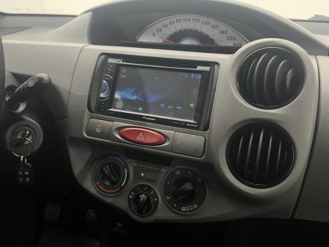 TOYOTA Etios Hatch 1.3 16V 4P FLEX X, Foto 18