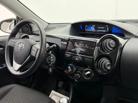 TOYOTA Etios Hatch 1.3 16V 4P FLEX X, Foto 12