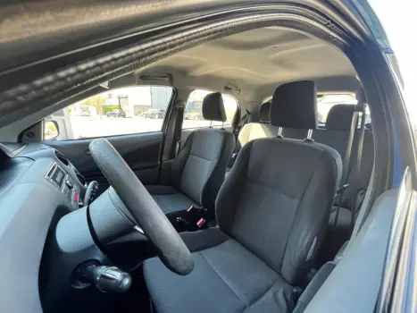 TOYOTA Etios Hatch 1.5 16V 4P FLEX L, Foto 2