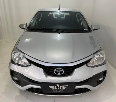 TOYOTA Etios Hatch 1.5 16V 4P FLEX XS, Foto 2