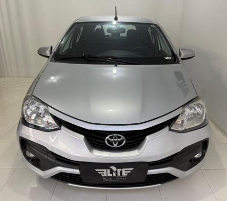 TOYOTA Etios Hatch 1.3 16V 4P FLEX XS, Foto 2